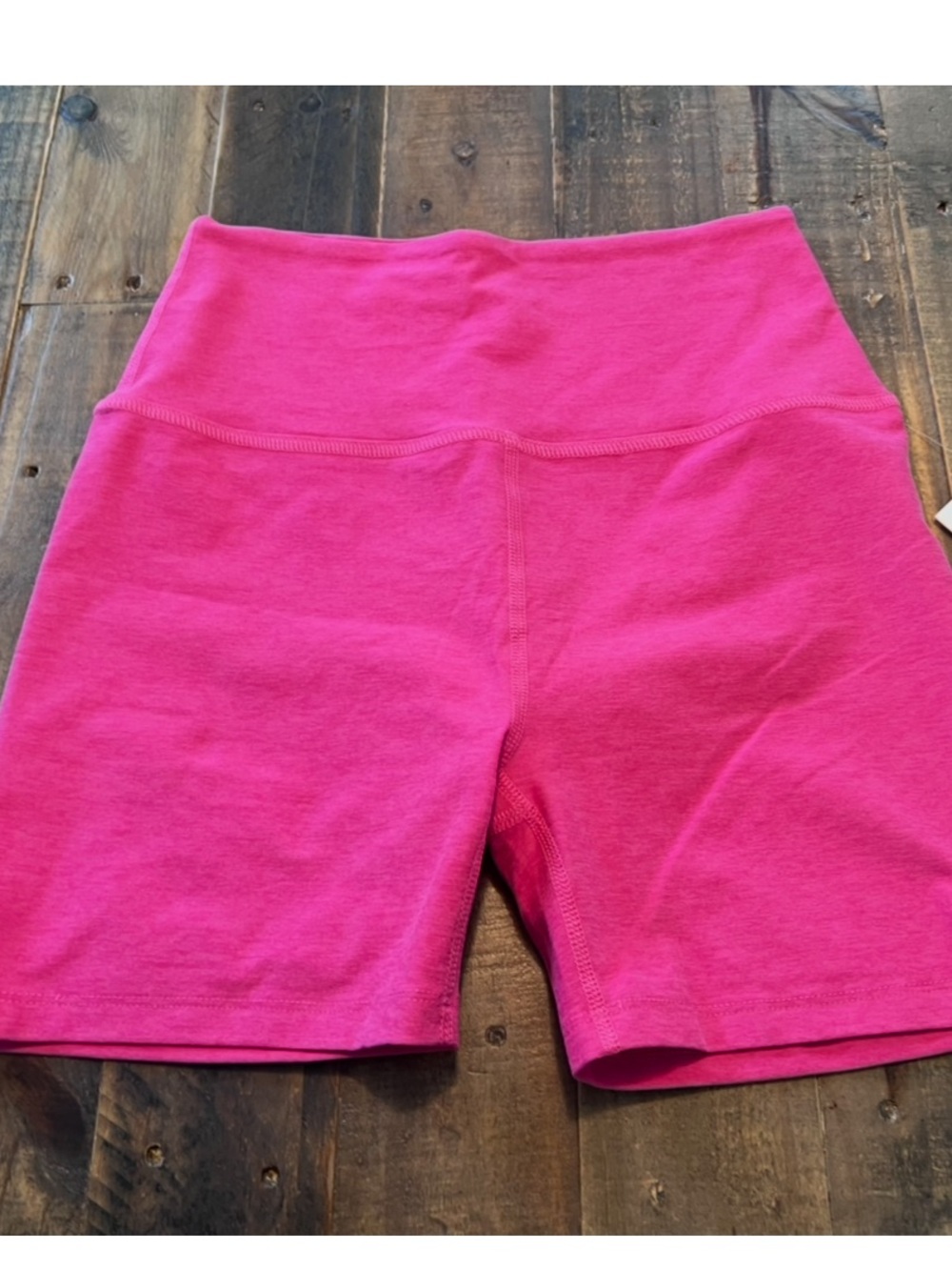 Beyond Yoga Spacedye Keep Pace 5" Short - Vivid Pink Heather size large new